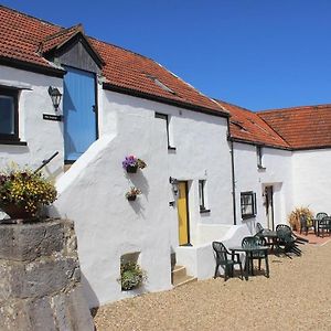 One-Bedroom Cottage